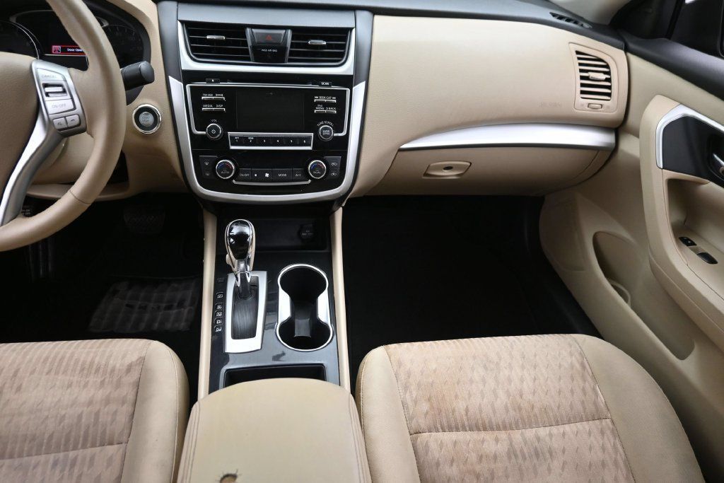 Used 2018 Nissan Altima 2.5 SV FWD image 15