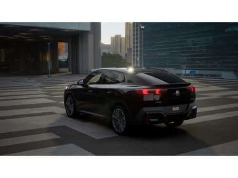 New 2026 BMW X2 xDrive28i w/ Convenience Package AWD/4WD image 2