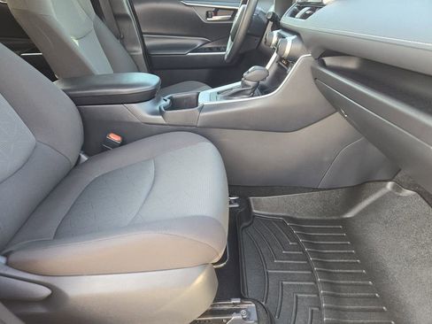 Used 2024 Toyota RAV4 XLE image 16