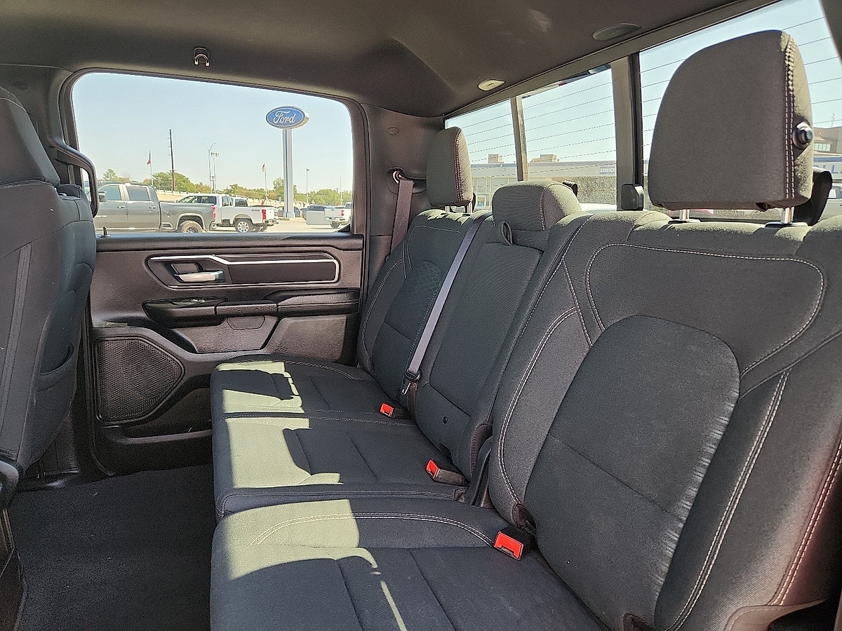 Used 2025 RAM 1500 Big Horn AWD/4WD image 6