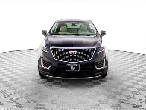 Certified 2022 Cadillac XT5 Premium Luxury w/ LPO, Floor Liner Package image 2