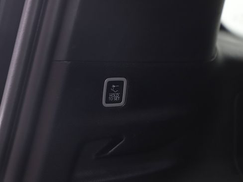 Used 2024 Jeep Grand Wagoneer L 4WD image 19