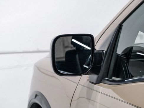 Used 2021 Nissan Titan PRO-4X w/ Off Road Protection Package image 40