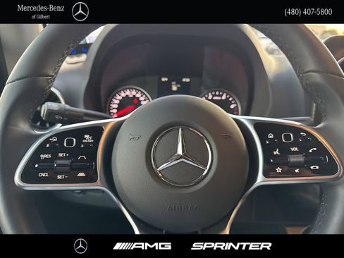 Used 2024 Mercedes-Benz Sprinter 3500 image 34