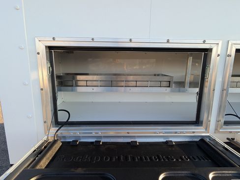 New 2026 Ford E-450 and Econoline 450 Super Duty w/ Power Equipment Group image 9