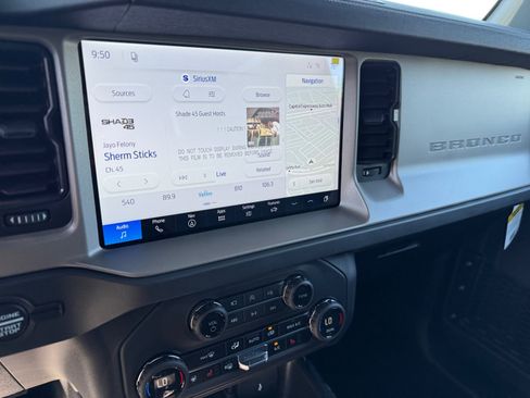 New 2026 Ford Bronco Outer Banks AWD/4WD image 12
