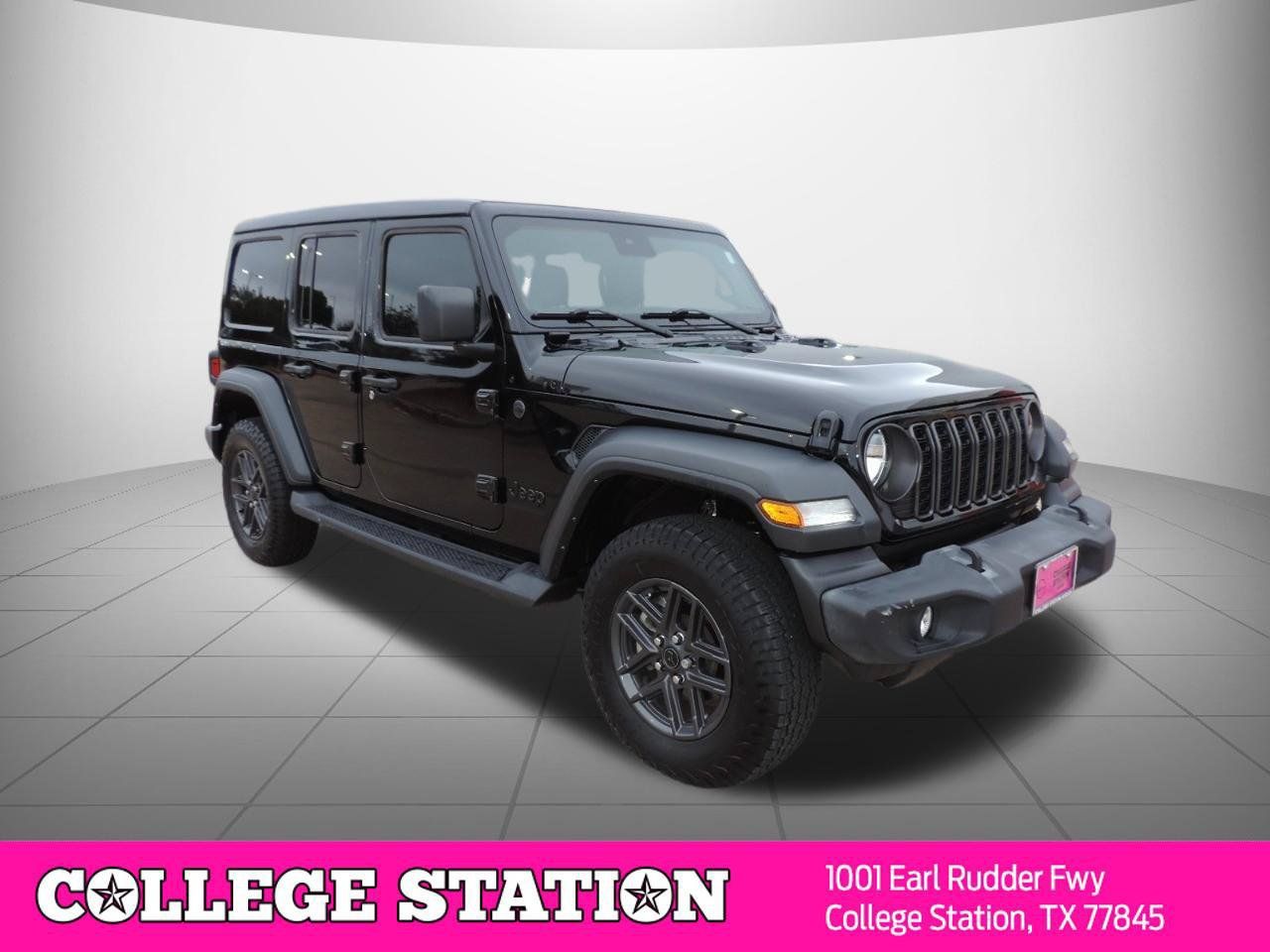 Used 2024 Jeep Wrangler Unlimited Sport AWD/4WD image 3