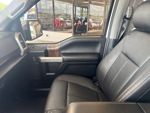 Used 2020 Ford F150 Lariat w/ Equipment Group 502A Luxury AWD/4WD image 28