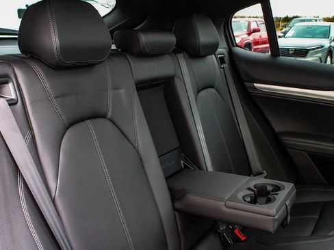 Used 2024 Alfa Romeo Stelvio Ti image 43