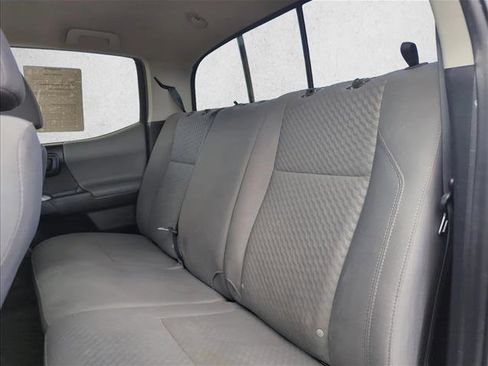 Used 2022 Toyota Tacoma SR5 RWD image 21