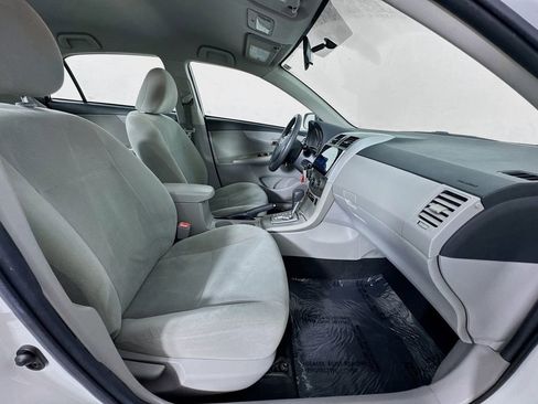 Used 2011 Toyota Corolla LE image 27