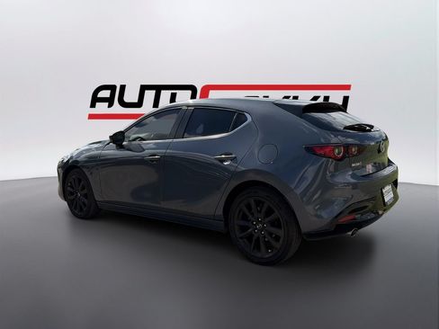 Used 2022 MAZDA MAZDA3 s FWD image 3