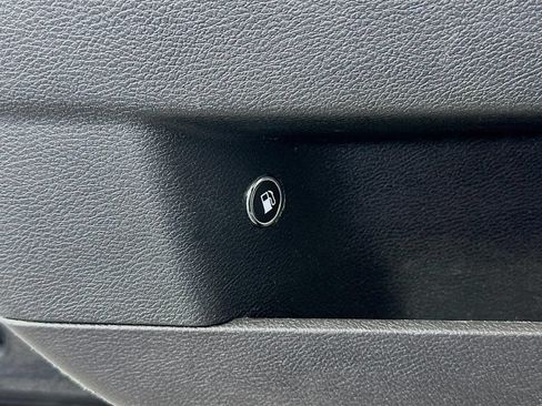 Used 2016 Dodge Charger SXT RWD image 22