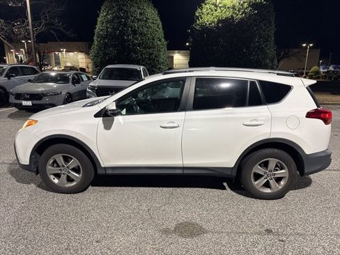 Used 2015 Toyota RAV4 XLE image 2