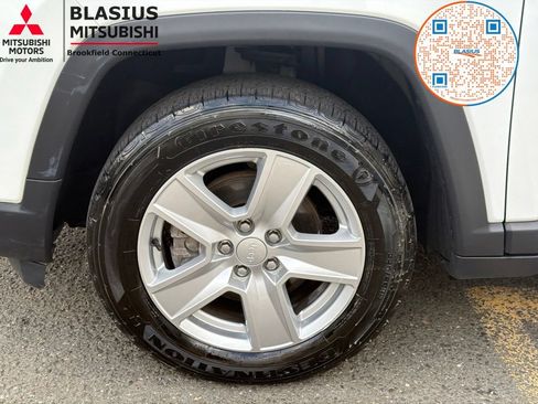 Used 2022 Jeep Compass Latitude AWD/4WD image 16