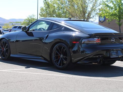 Used 2025 Nissan Z Performance w/ Floor Mat Package RWD image 2