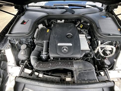 Used 2018 Mercedes-Benz GLC 300 image 32