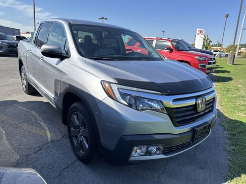 Used 2020 Honda Ridgeline RTL-E image 2