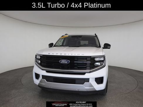 Used 2025 Ford Expedition Platinum AWD/4WD image 31