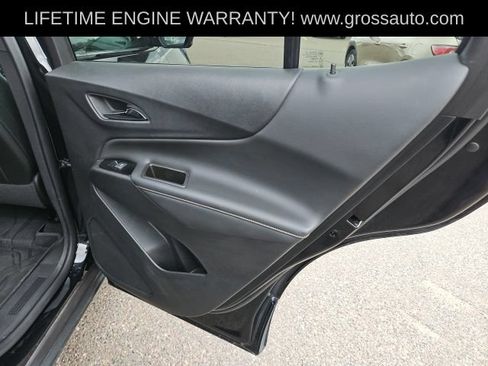 Used 2023 Chevrolet Equinox Premier AWD/4WD image 34