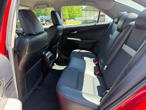 Used 2014 Toyota Camry SE FWD image 24