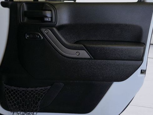 Used 2017 Jeep Wrangler Unlimited Sport w/ Quick Order Package 24S AWD/4WD image 22