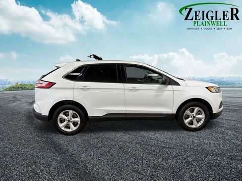 Used 2024 Ford Edge SE w/ Cargo Accessory Package image 11