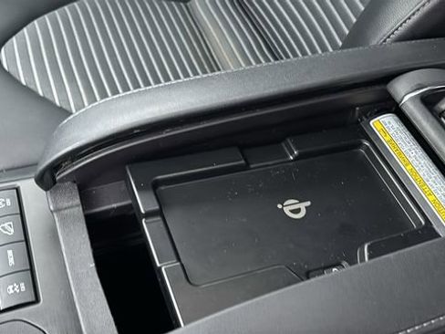 Used 2021 Toyota Highlander XSE image 25