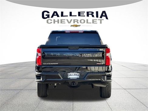 Used 2025 Chevrolet Silverado 1500 RST image 6