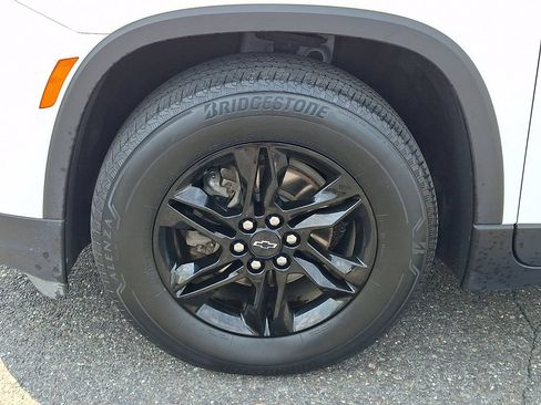 Used 2023 Chevrolet Traverse LT w/ Midnight/Sport Edition AWD/4WD image 29