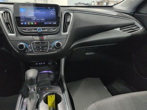 Used 2024 Chevrolet Malibu LT w/ Sport Edition FWD image 15