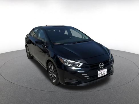 Used 2025 Nissan Versa SV w/ Trunk Package FWD image 3