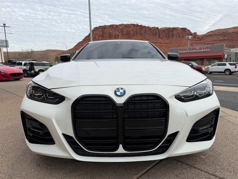 Used 2021 BMW 430i Coupe w/ M Sport Package image 25