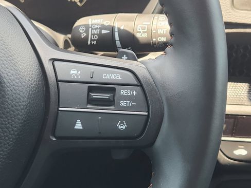 Used 2025 Honda CR-V Sport-L image 32