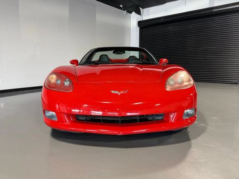 Used 2008 Chevrolet Corvette Convertible w/ Preferred Equipment Group RWD image 2