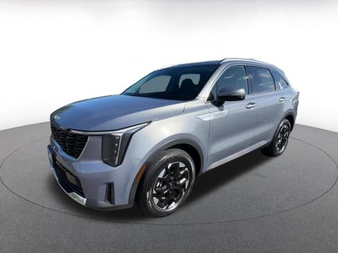 Used 2024 Kia Sorento S FWD image 8