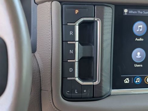 Used 2021 GMC Yukon Denali w/ Denali Premium Package AWD/4WD image 20