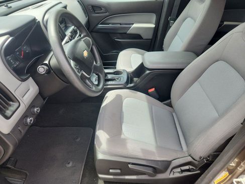 Used 2016 Chevrolet Colorado W/T w/ WT Convenience Package AWD/4WD image 10