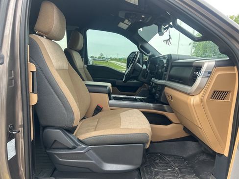 Used 2023 Ford F250 XLT w/ XLT Premium Package AWD/4WD image 15