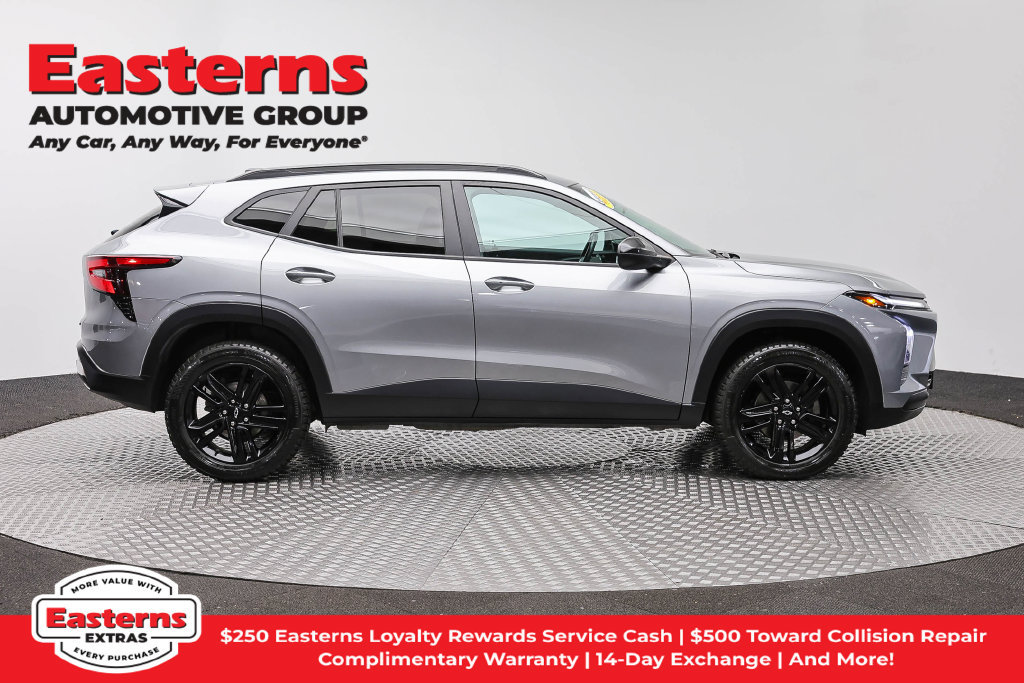 Used 2024 Chevrolet Trax ACTIV FWD image 5