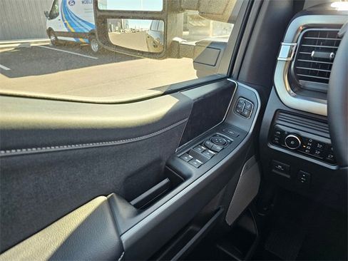 New 2025 Ford F350 Lariat w/ Lariat Ultimate Package image 27