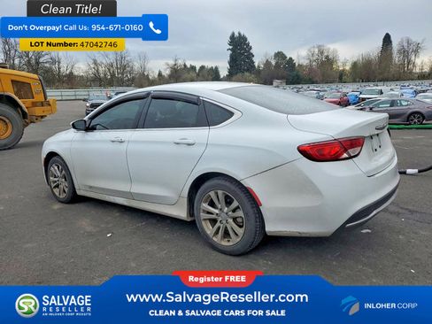 Used 2015 Chrysler 200 Limited image 3