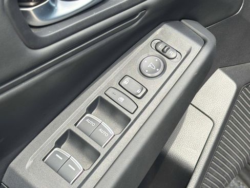 Used 2025 Honda Accord SE image 15