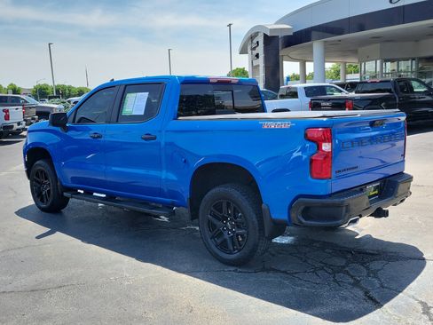 Used 2025 Chevrolet Silverado 1500 LT Trail Boss w/ Convenience Package II AWD/4WD image 3