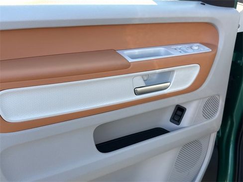 New 2025 Volkswagen ID. Buzz Pro S Plus image 9