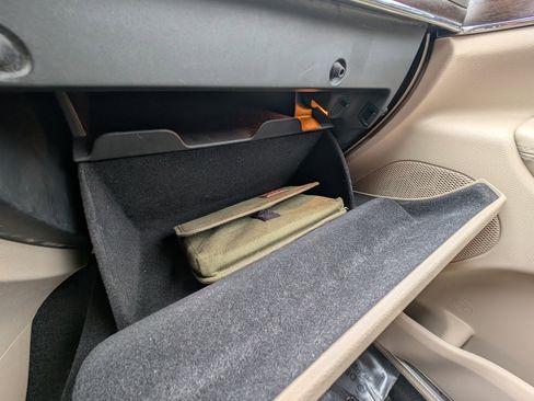 Used 2015 Jeep Grand Cherokee Limited image 32