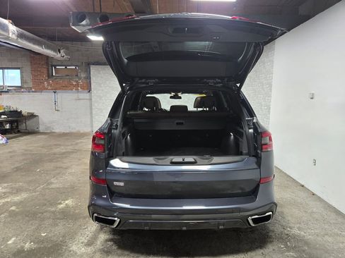 Used 2019 BMW X5 xDrive50i w/ M Sport Package AWD/4WD image 41