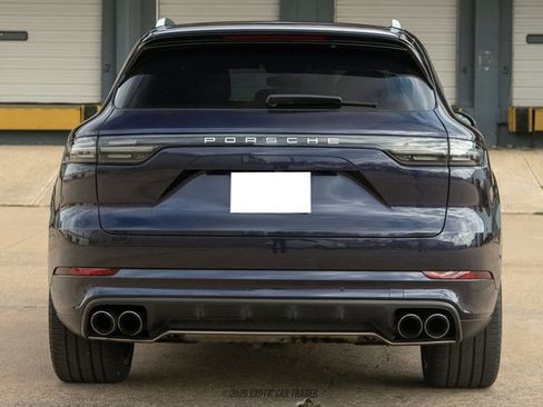 Used 2019 Porsche Cayenne Turbo image 7