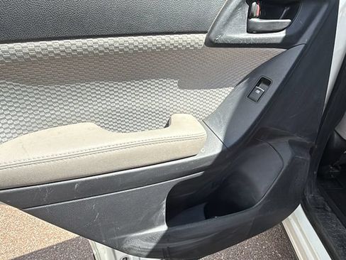 Used 2018 Subaru Forester 2.5i Premium AWD/4WD image 12