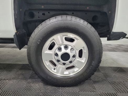 Used 2015 Chevrolet Silverado 2500 LT image 31